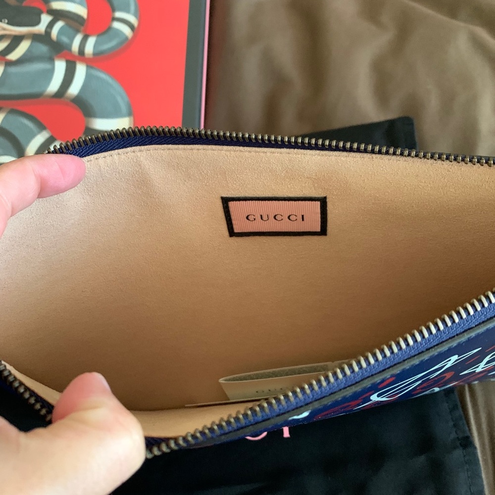 Gucci ghost pouch - Picture 5 of 6